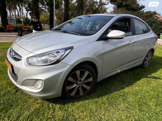 יונדאי אקסנט i25