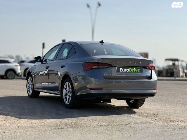 סקודה אוקטביה