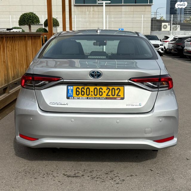 טויוטה קורולה