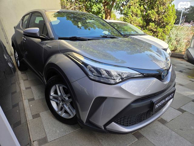 מודעת רכב טויוטה C-HR 1