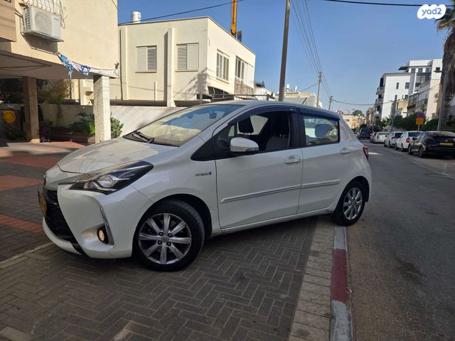 מודעת רכב טויוטה יאריס