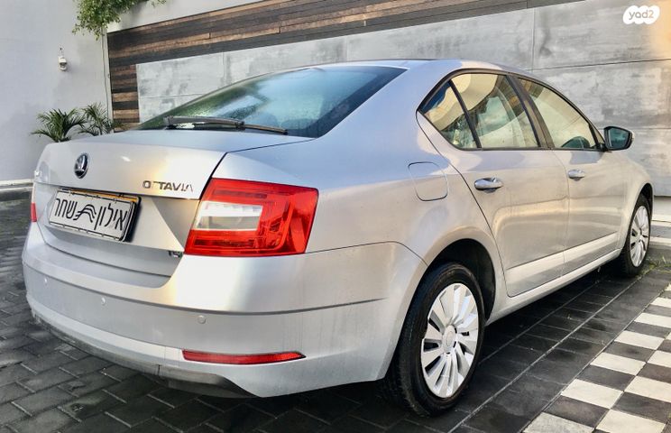 סקודה אוקטביה