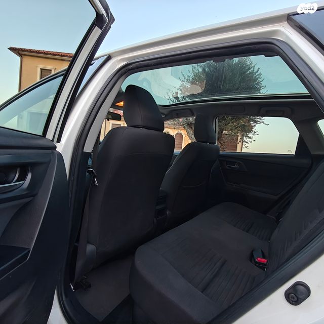 טויוטה אוריס