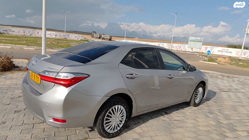 טויוטה קורולה