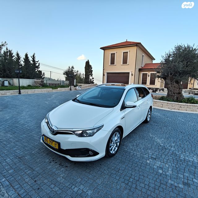 מודעת רכב טויוטה אוריס