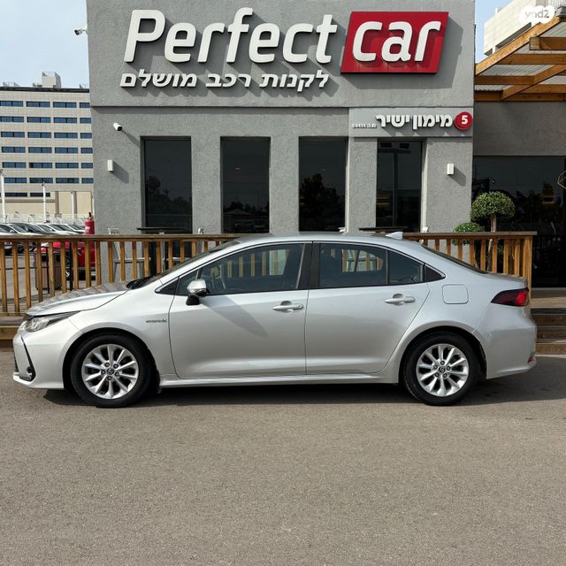 טויוטה קורולה