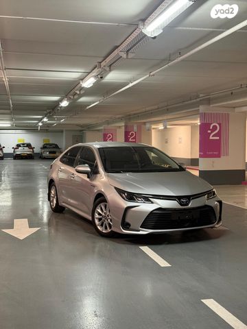 טויוטה קורולה