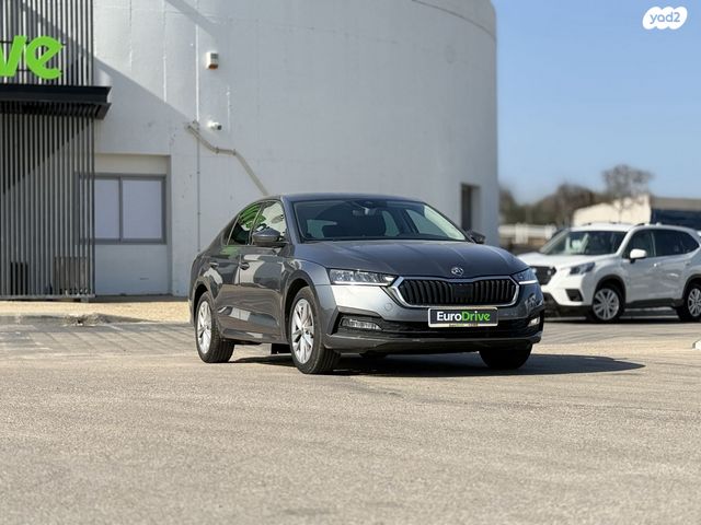 סקודה אוקטביה