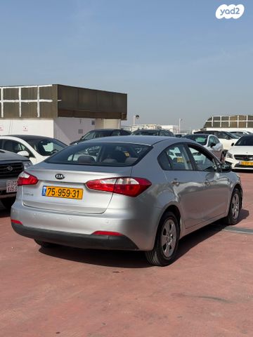 מודעת רכב קיה פורטה  2