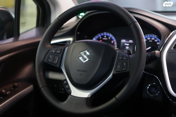 סוזוקי קרוסאובר