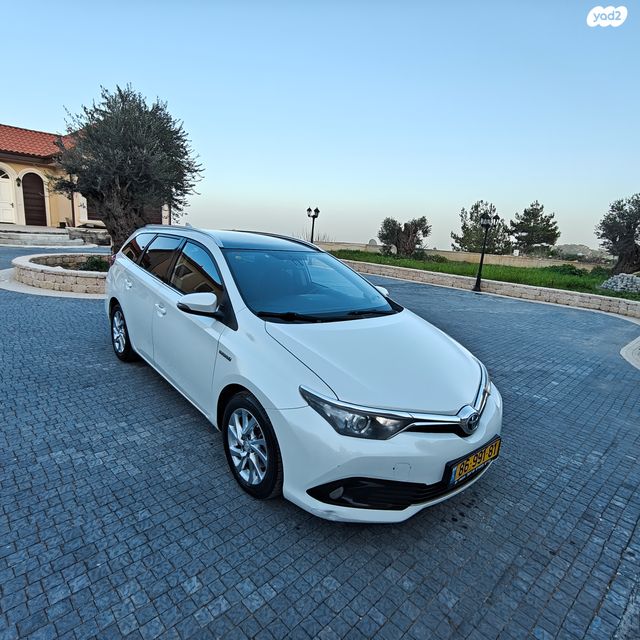 טויוטה אוריס