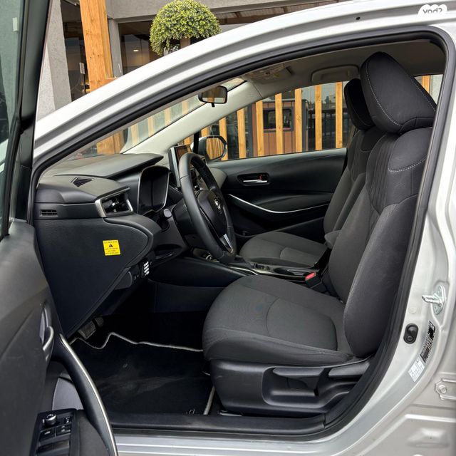 טויוטה קורולה