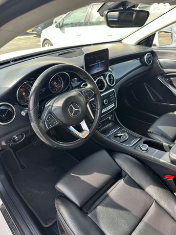 מרצדס-בנץ CLA