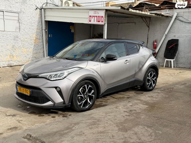 מודעת רכב טויוטה C-HR