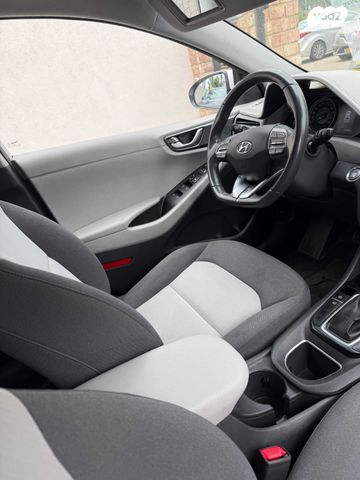 יונדאי איוניק