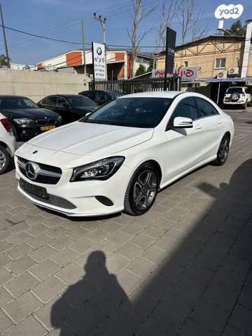 מודעת רכב מרצדס-בנץ CLA