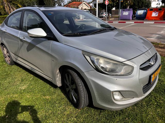 יונדאי אקסנט i25