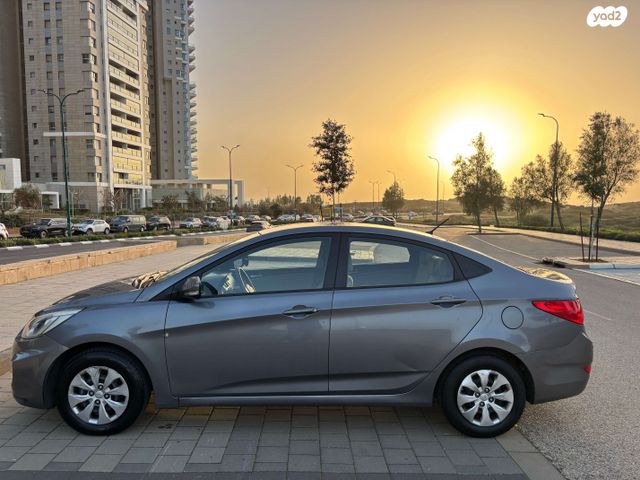 יונדאי אקסנט i25