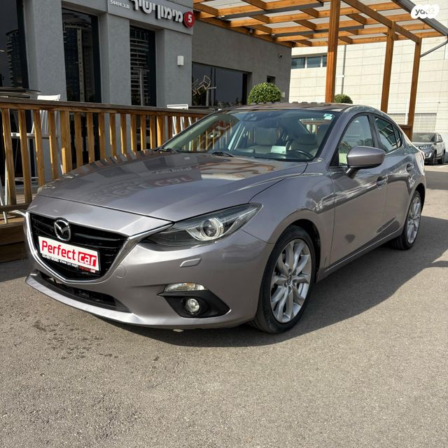 מודעת רכב מאזדה 3