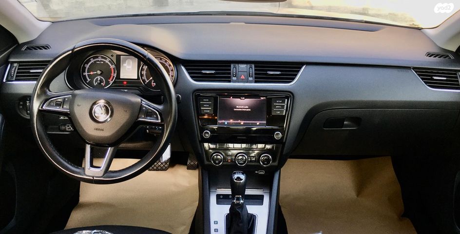 סקודה אוקטביה