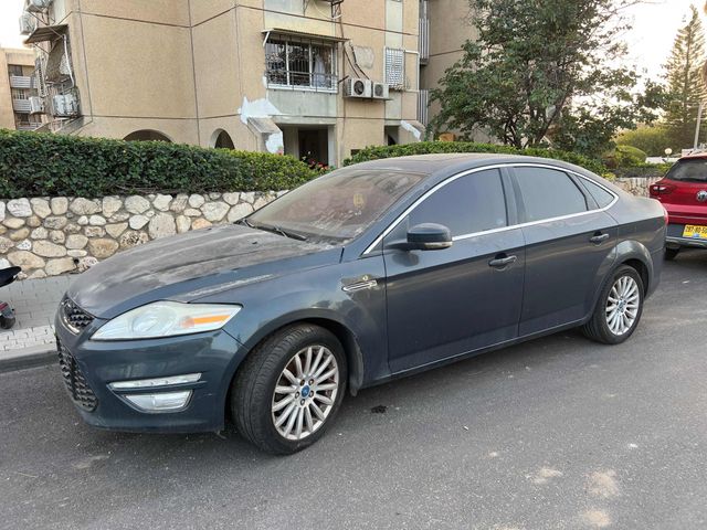 מודעת רכב פורד מונדאו