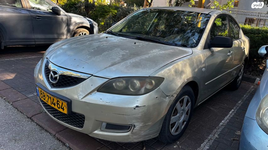 מודעת רכב מאזדה 3