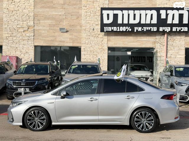 טויוטה קורולה