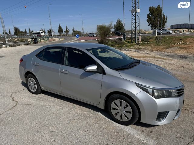 טויוטה קורולה