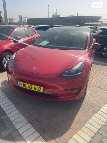 מודעת רכב טסלה מודל 3