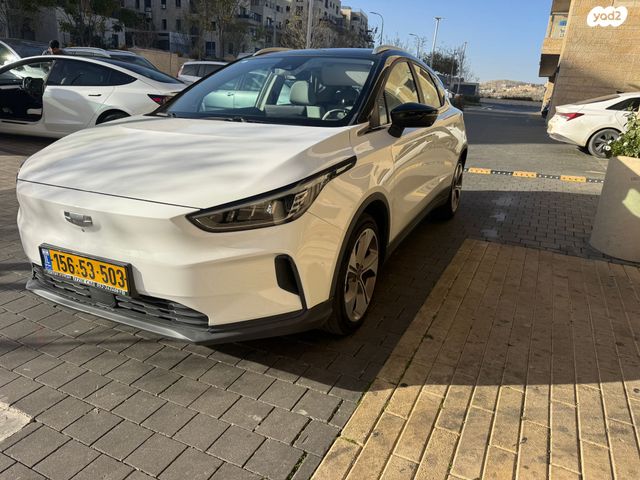 מודעת רכב ג׳ילי Geometry C