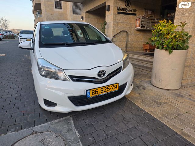 מודעת רכב טויוטה יאריס