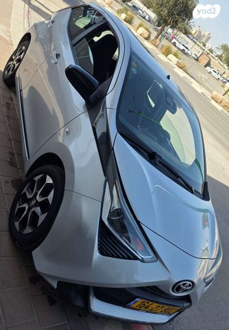 מודעת רכב טויוטה אייגו