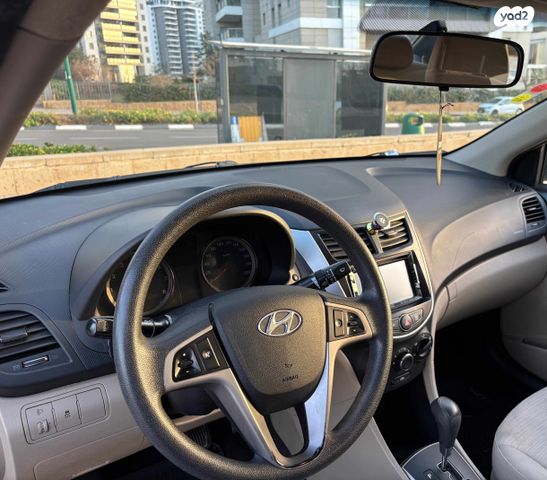 יונדאי אקסנט i25