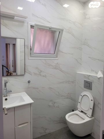 דו משפחתי, המושבה 2, שכונת האוצר, חדרה