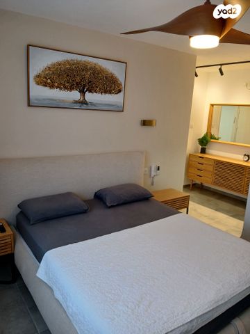 דירה, לאה גולדברג 4, משכנות האומנים, קרית מוצקין