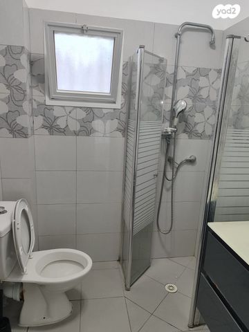 בית פרטי/ קוטג', שיאון 11, גבעת יערה, יקנעם עילית