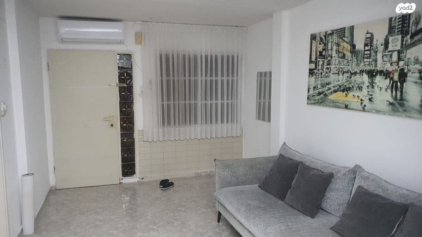 דירה, החלוץ 57, טרומפלדור, נהריה