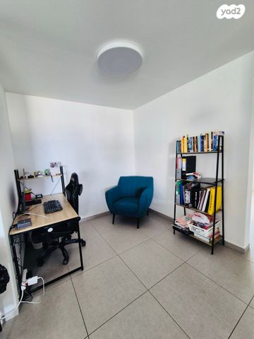 דירה, נחל איילון 20, צור יצחק, צור יצחק