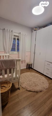 דירה, רש"י 13, רמב"ם, ראשון לציון