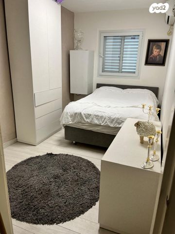 יקותיאל אדם 1