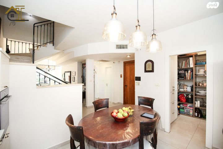 דו משפחתי, נחל משושים 24, הנחלים, כפר יונה