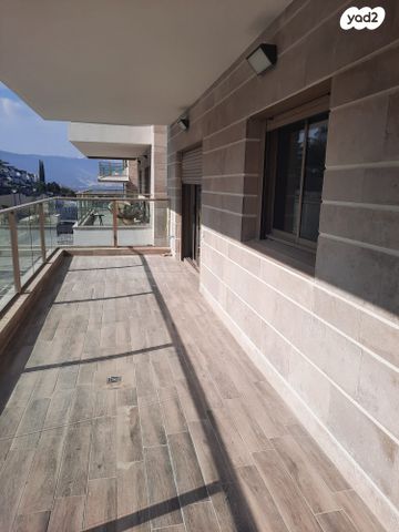 דירה, הנרקיסים 18, רכסים, רכסים