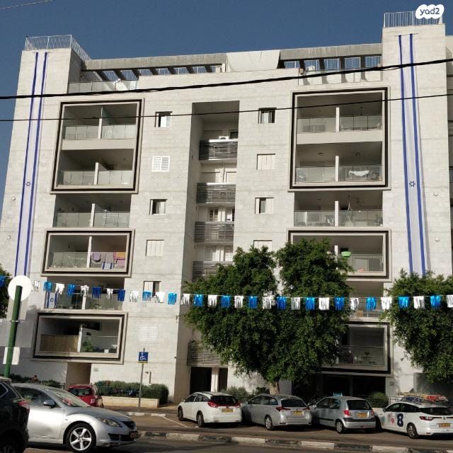 יוסף שפרינצק 32