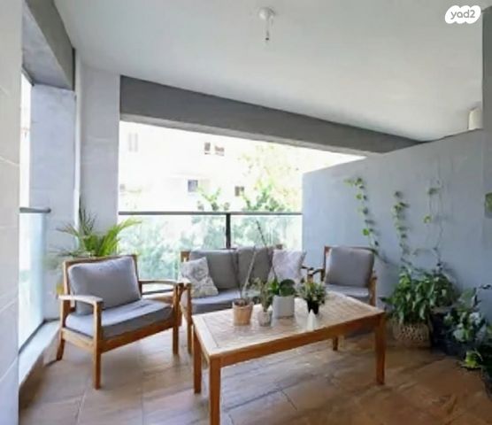 דירה, שאר ישוב 4, נווה יהושע, ערמונים, רמת גן