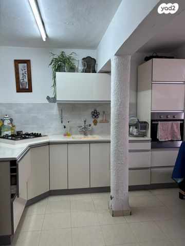 דירת גן, עלייה 10, נוף קדומים, בית שאן