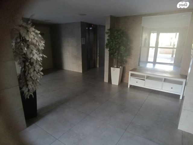 דירה, תאנה 16, החורש, חריש