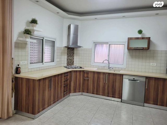 דו משפחתי, המושבה 2, שכונת האוצר, חדרה