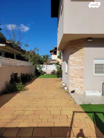 דו משפחתי, המושבה 2, שכונת האוצר, חדרה