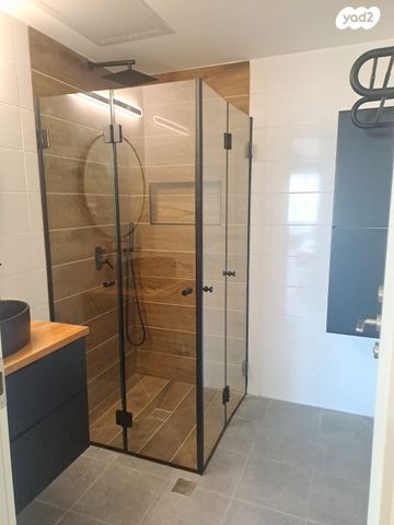 דירה, משה לוי 25, נאות שמיר, רמלה