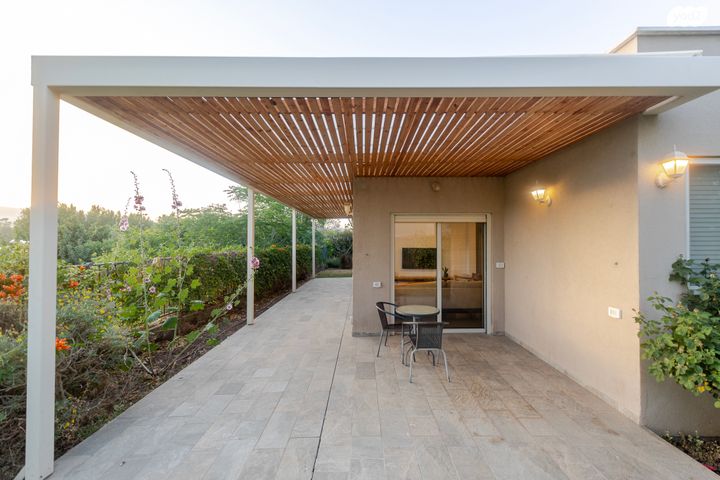 בית פרטי/ קוטג', דרך לבנה 1, הגושרים, הגושרים